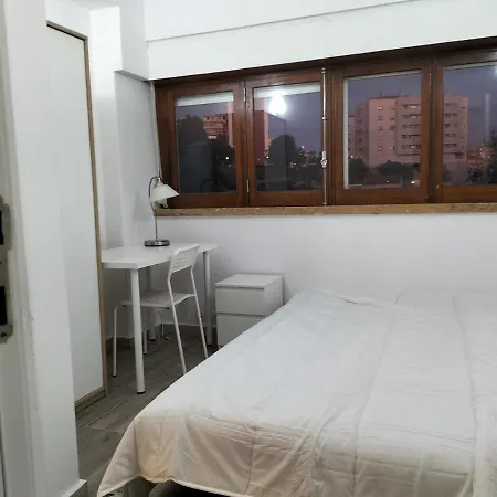 2 Suites River View Apartman